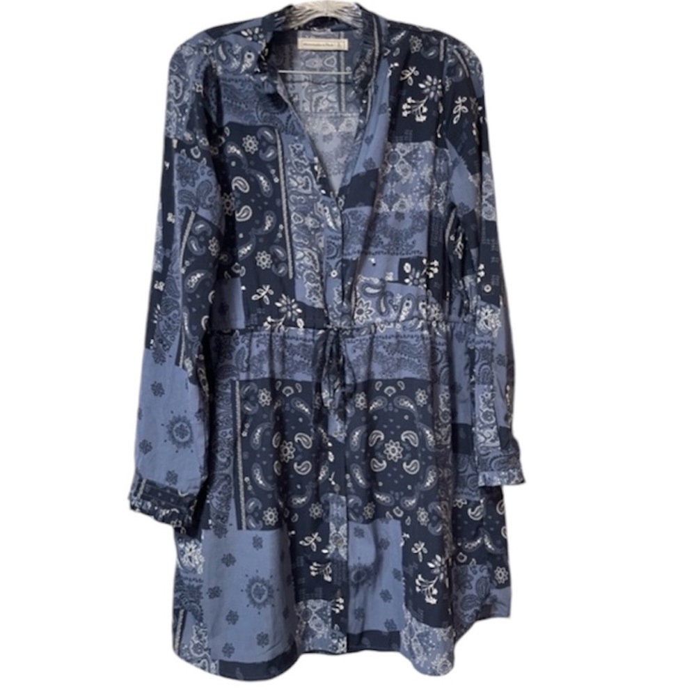 ABERCROMBIE & FITCH Long-sleeve mid length Blue handkerchief pattern size Large